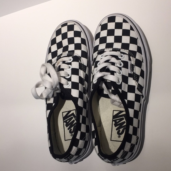 Black and white checkered vans - Picture 4 of 7